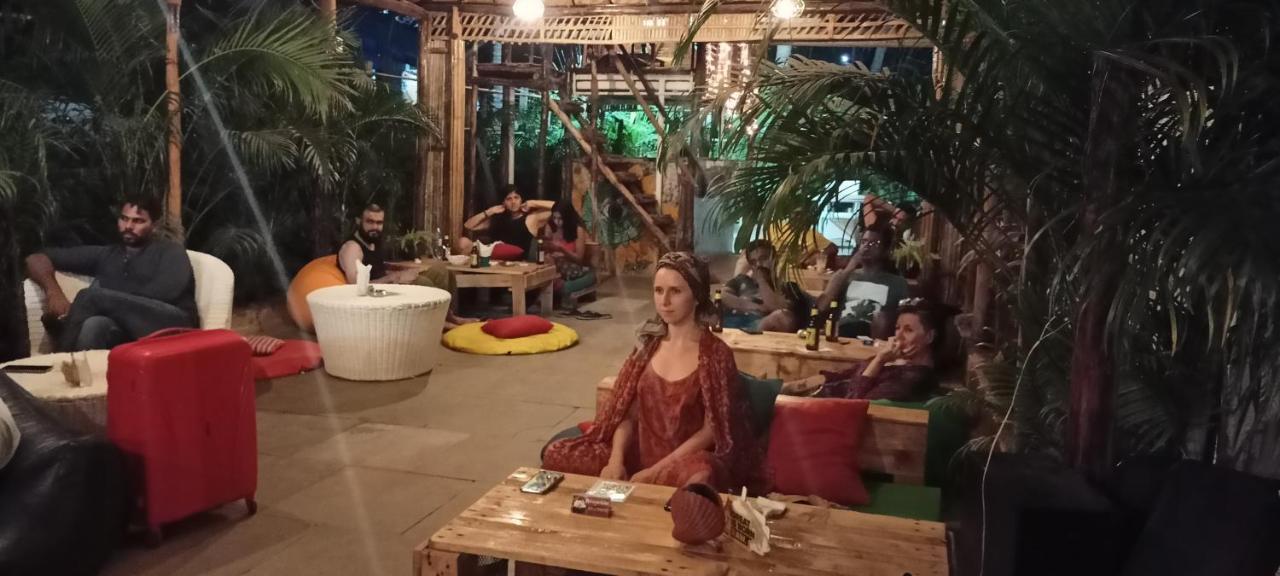 Red Monkeys Hostel Арамболь Экстерьер фото